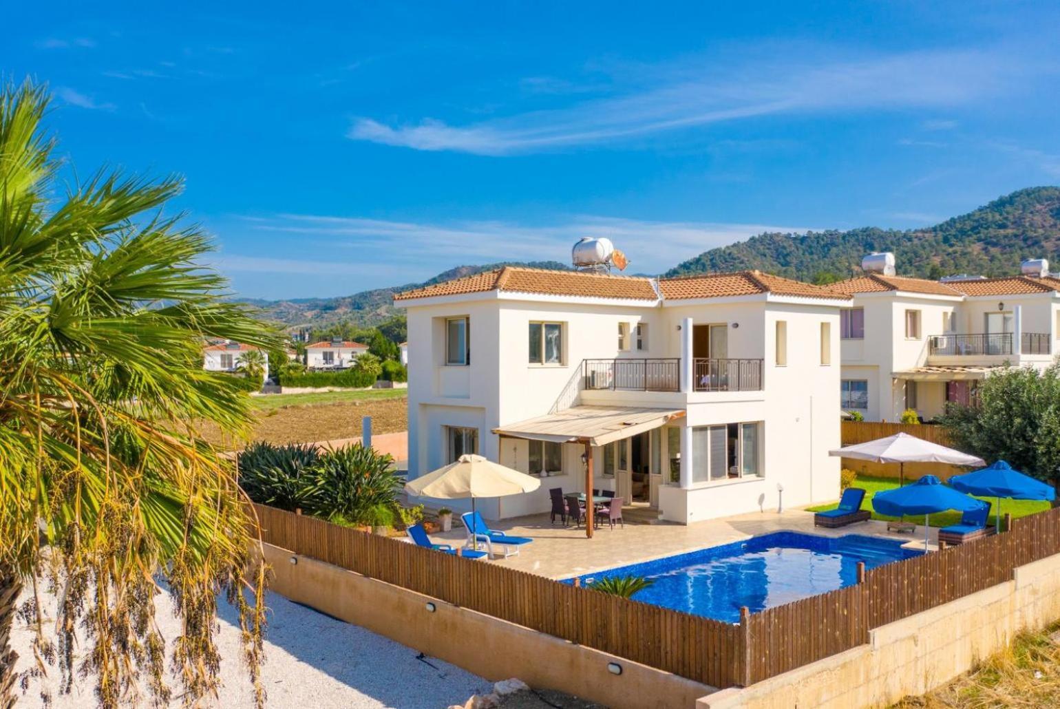 Villa Seashore One Paphos Extérieur photo