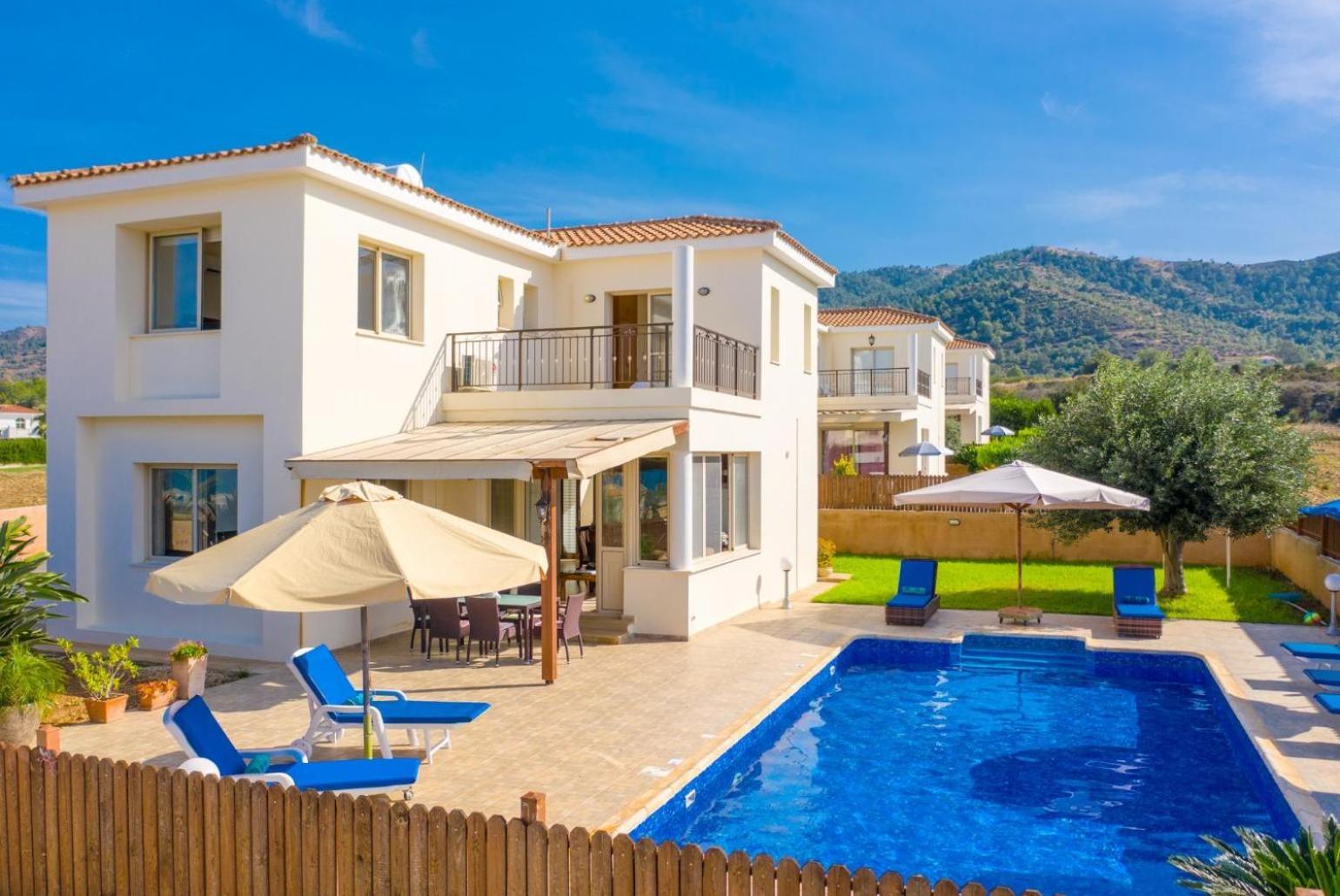 Villa Seashore One Paphos Extérieur photo